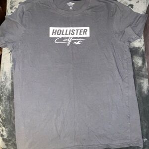Hollister Men's Gray T-Shirt